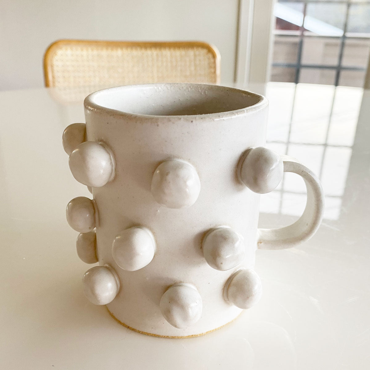 Salto-mug-bigwhite1_a22fb470-71d2-43d6-8a11-d91f559c6510 Bobble Mug - White - Image 1
