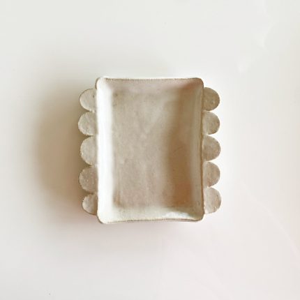 Scallop Tray - White