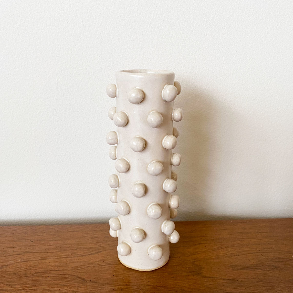 Salto-skinnybobblevase-white1 Skinny Bobble Vase - White - Image 1