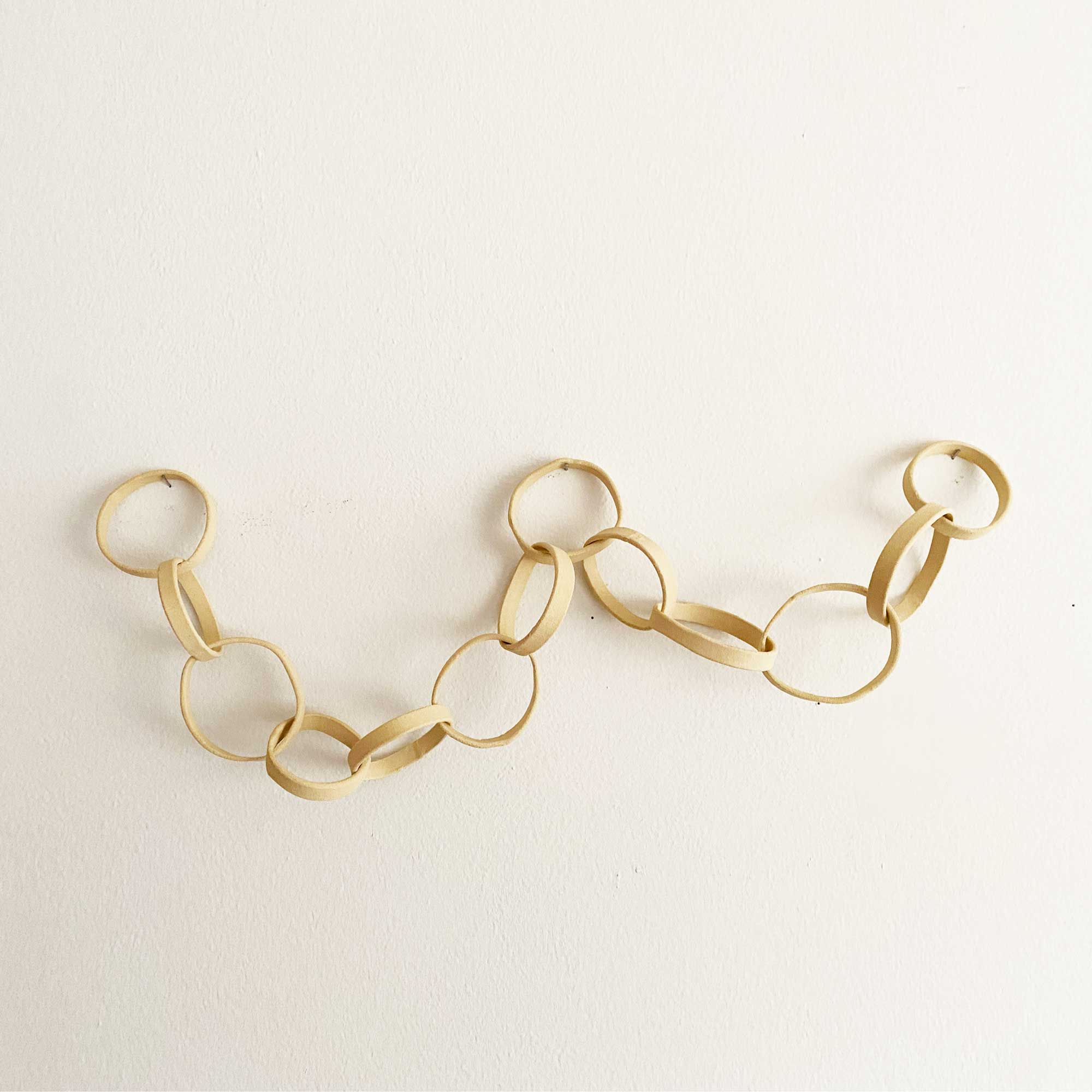garland1 Garland Chain - Image 1