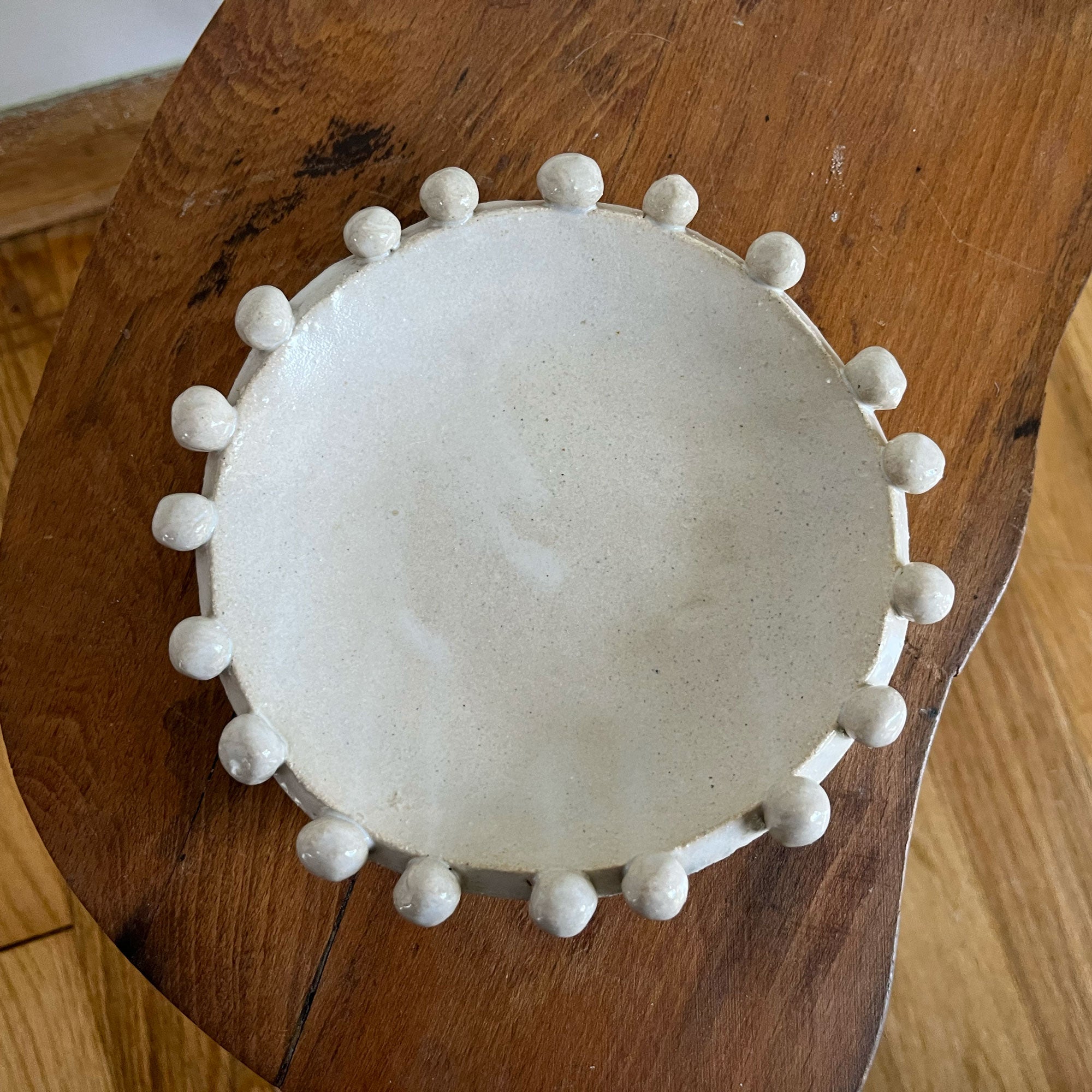salto-beadededgedish5_0d8a8fd4-ef18-4ce0-937d-ebbfc9e307f6 Beaded Edge Dish - Image 1
