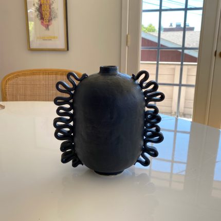Ribbon Vase - Black