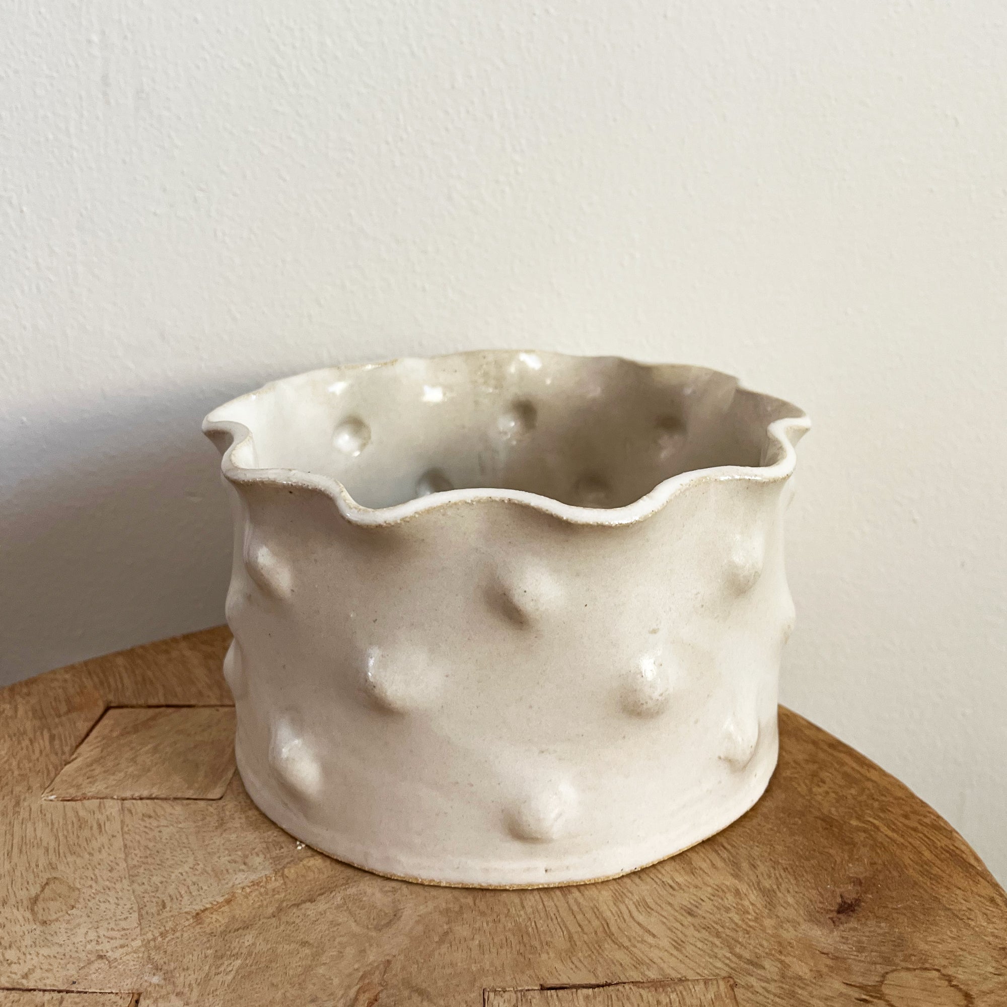 salto-bumpruffledish4 Bump & Ruffle Dish - Image 1