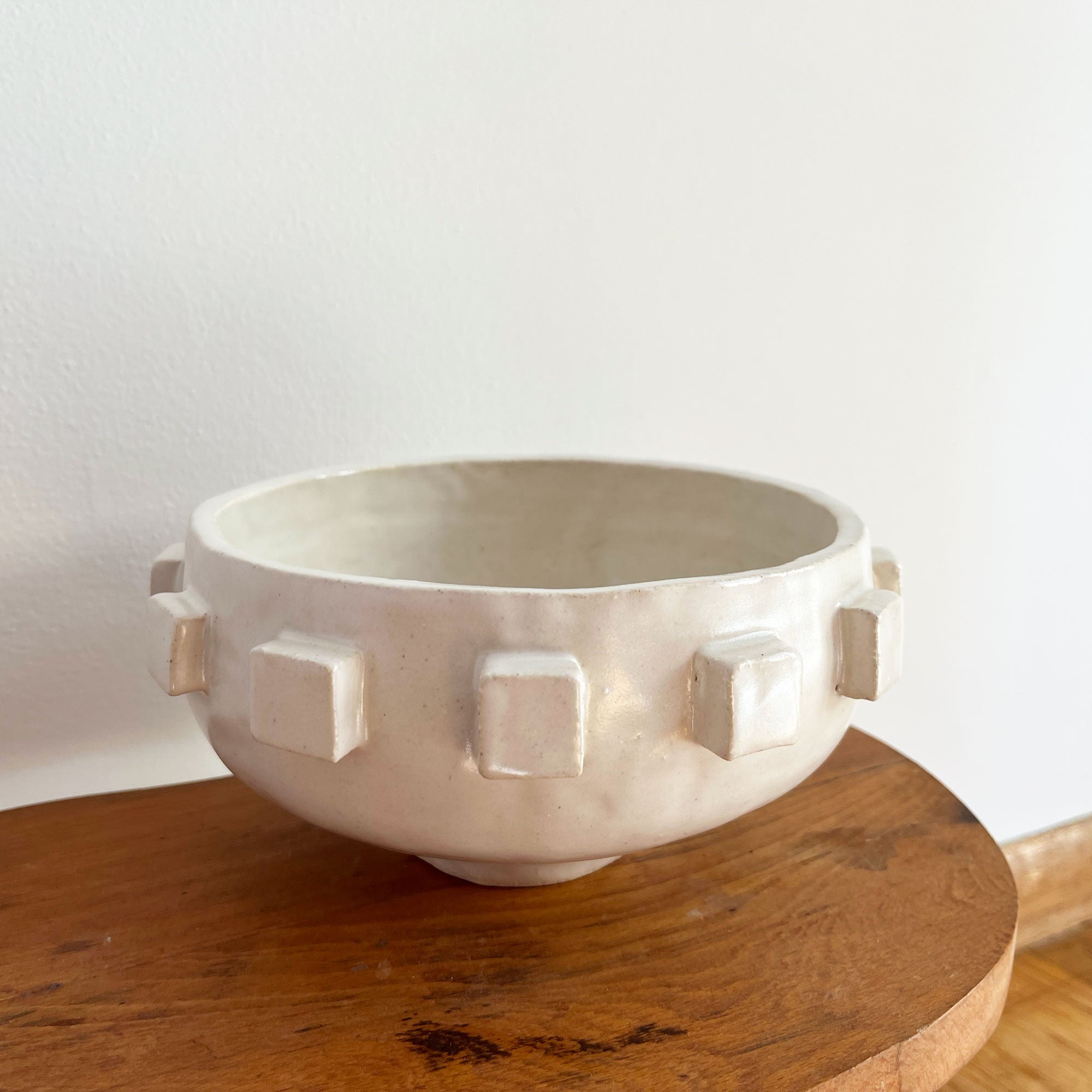 salto-cubedbowl3 Cubed Bowl - White - Image 1