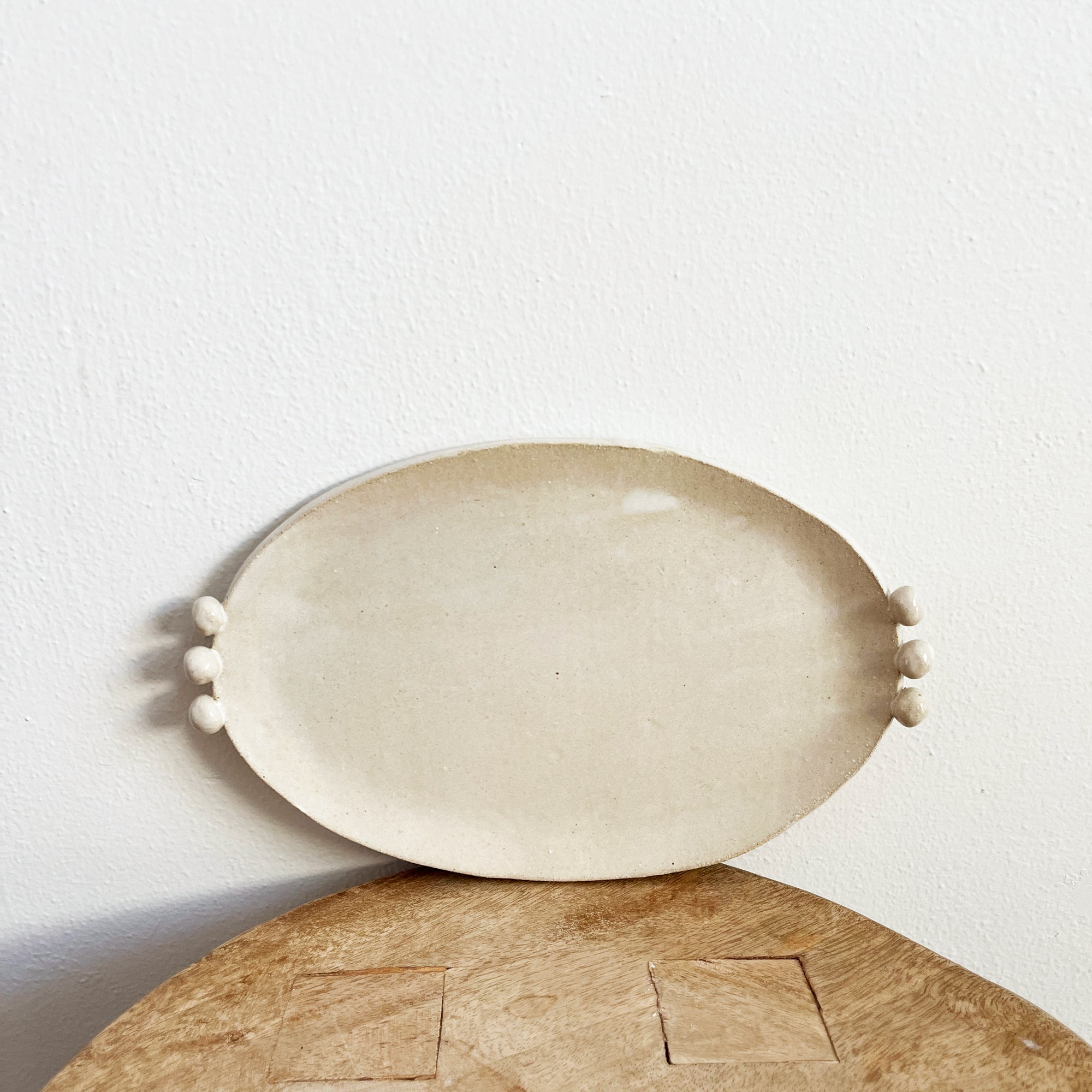 salto-dotsplatter_d257683c-44bd-4d34-85ff-f84a8465fe56 Ellipses Platter - Image 1
