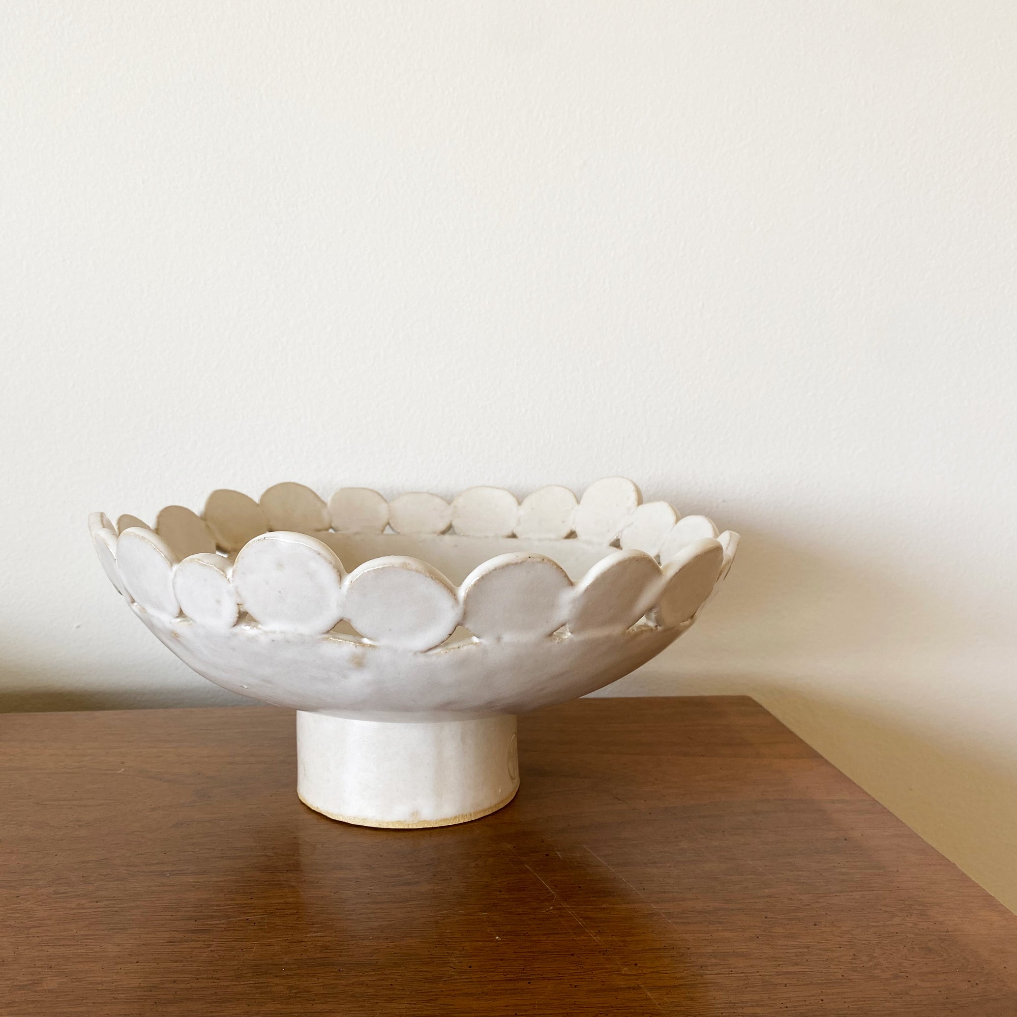 salto-large-circleped-5 Circles Pedestal Bowl - White - Image 1