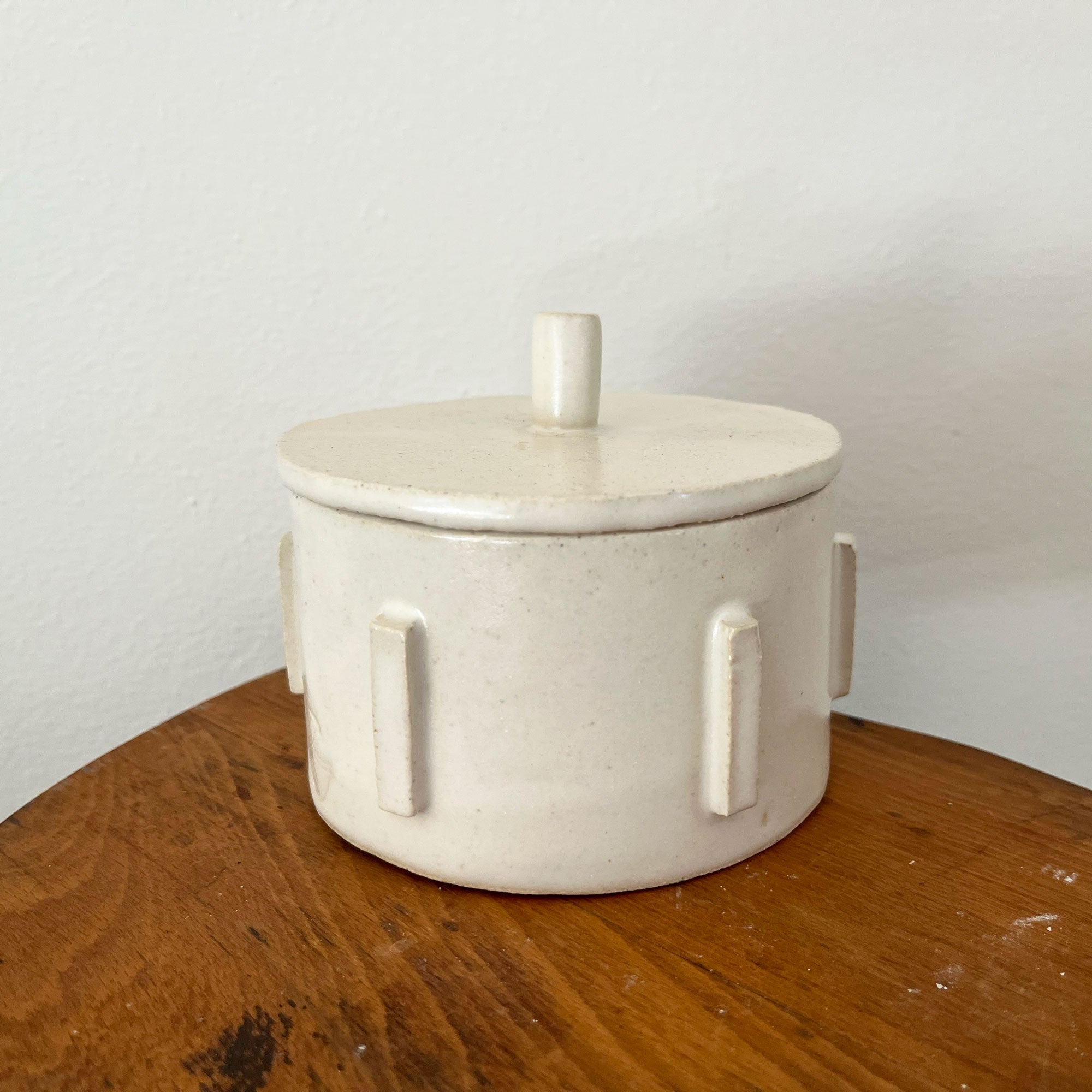 salto-liddeddish2 Lidded Dish - Image 1