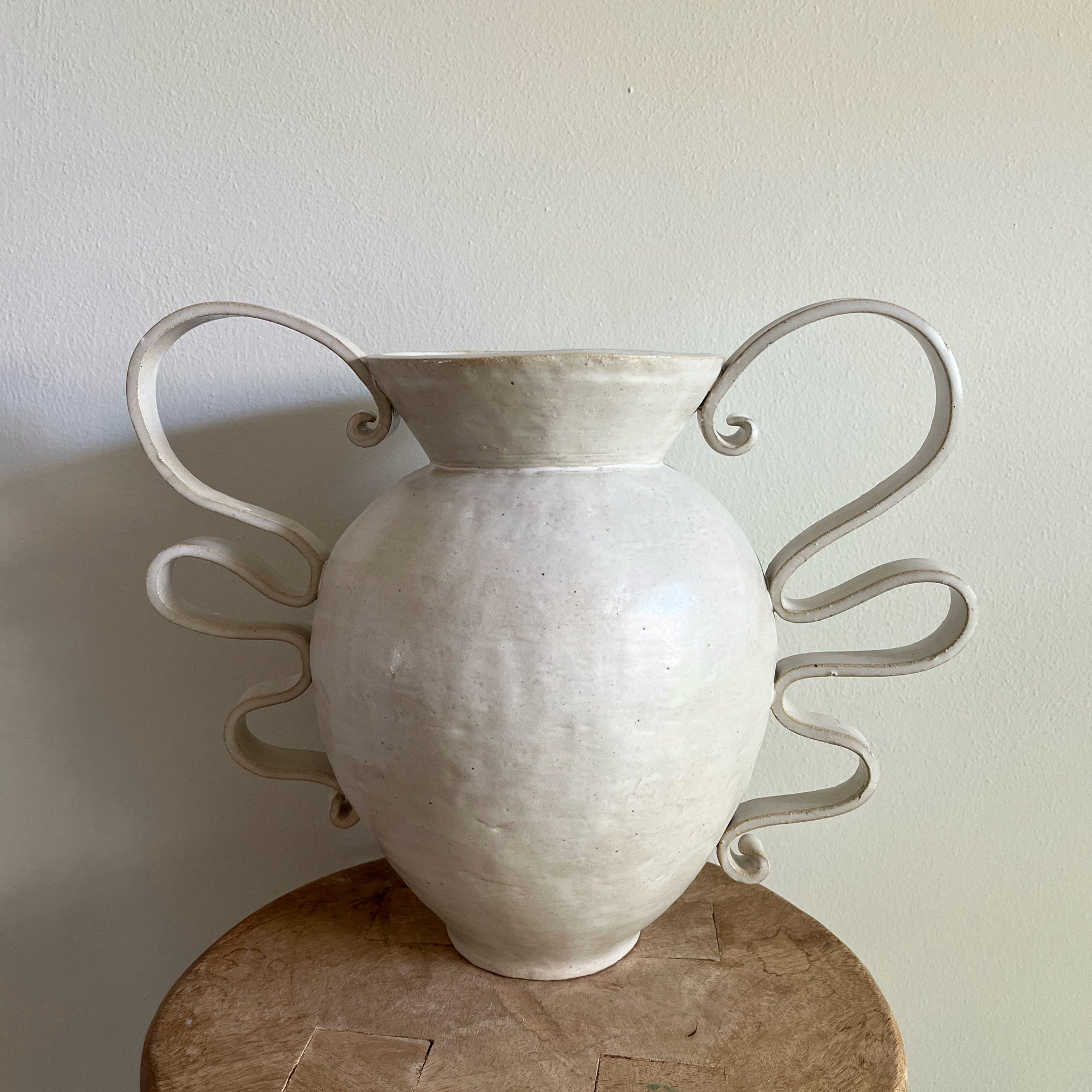 salto-luisavase3_33bc4292-c6d9-4da0-89a2-abc5bae1cde9 Sculptural Luisa Vase - Image 1