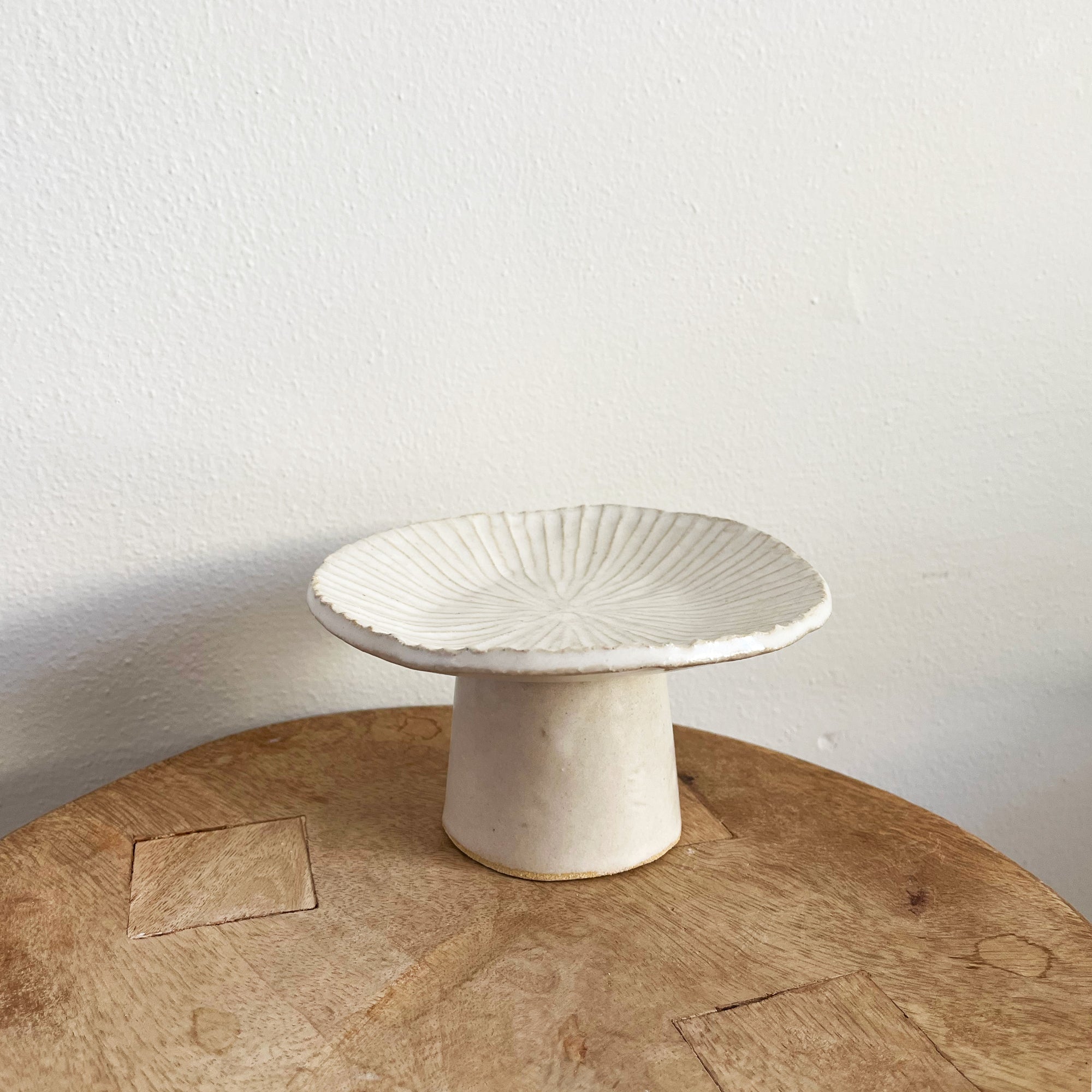 salto-miniped1 WHOLESALE Sunburst Petite Pedestal - Image 1