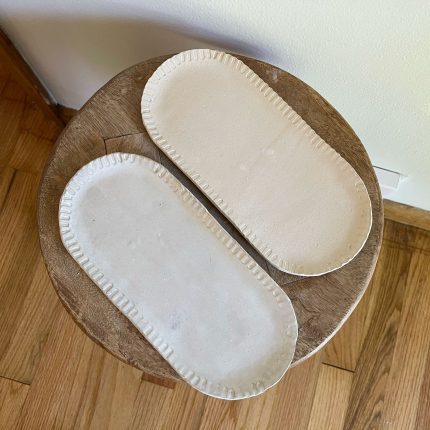 Pill-Shaped Trays