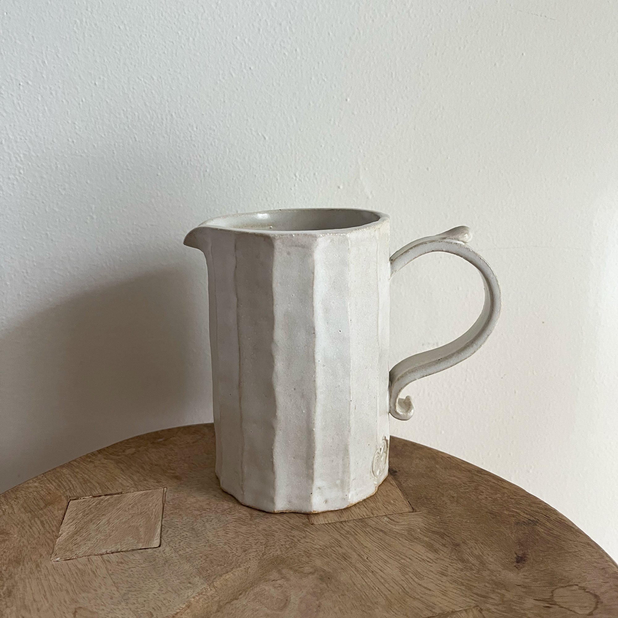 salto-pitcher4_2987ae0d-00f6-4ff3-9aa8-a518c2ddb767 WHOLESALE Facet Pitcher - Image 1