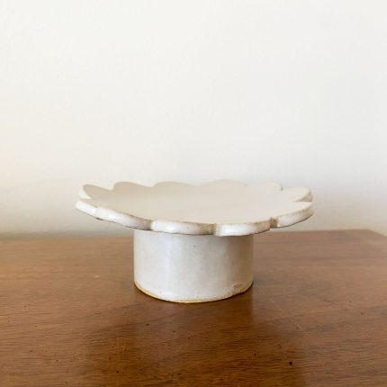 Petite Scalloped Pedestal Plate