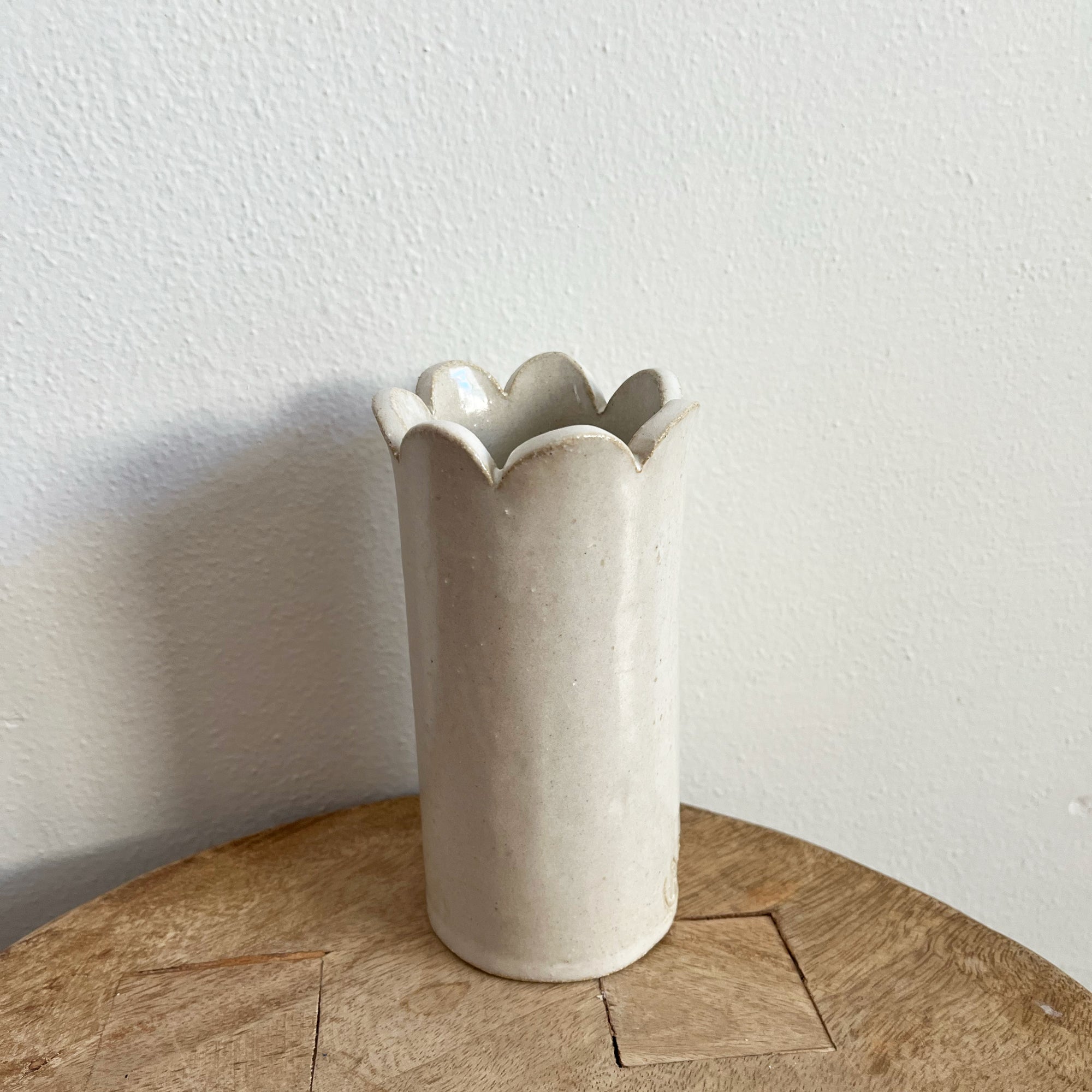 salto-scallopvasesmall WHOLESALE Scallop Vases - Image 1