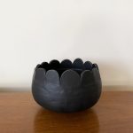 Scallop Bowl - Small Black