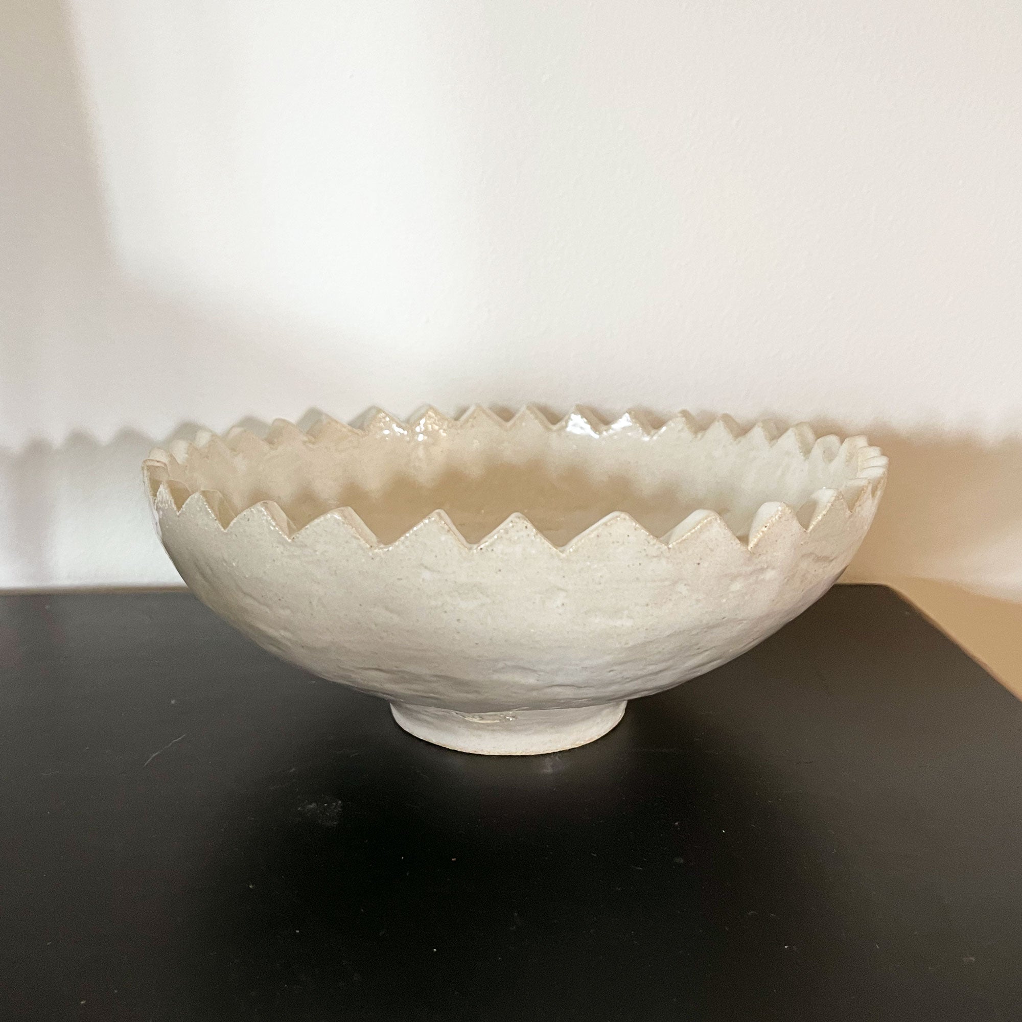 salto-spikedege4 Spiky Rim Bowl - White - Image 1