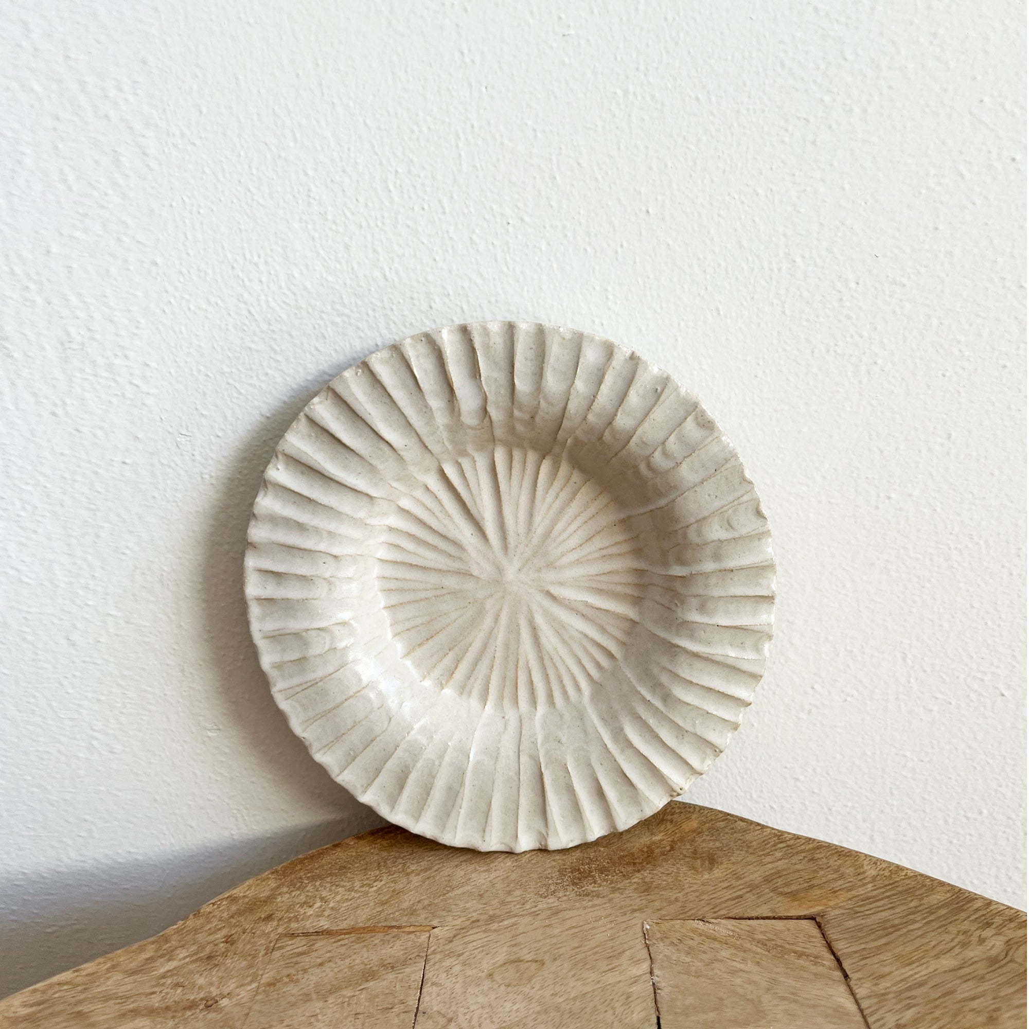 salto-sunburstashtray7 WHOLESALE Sunburst Catchall Dish - Image 1