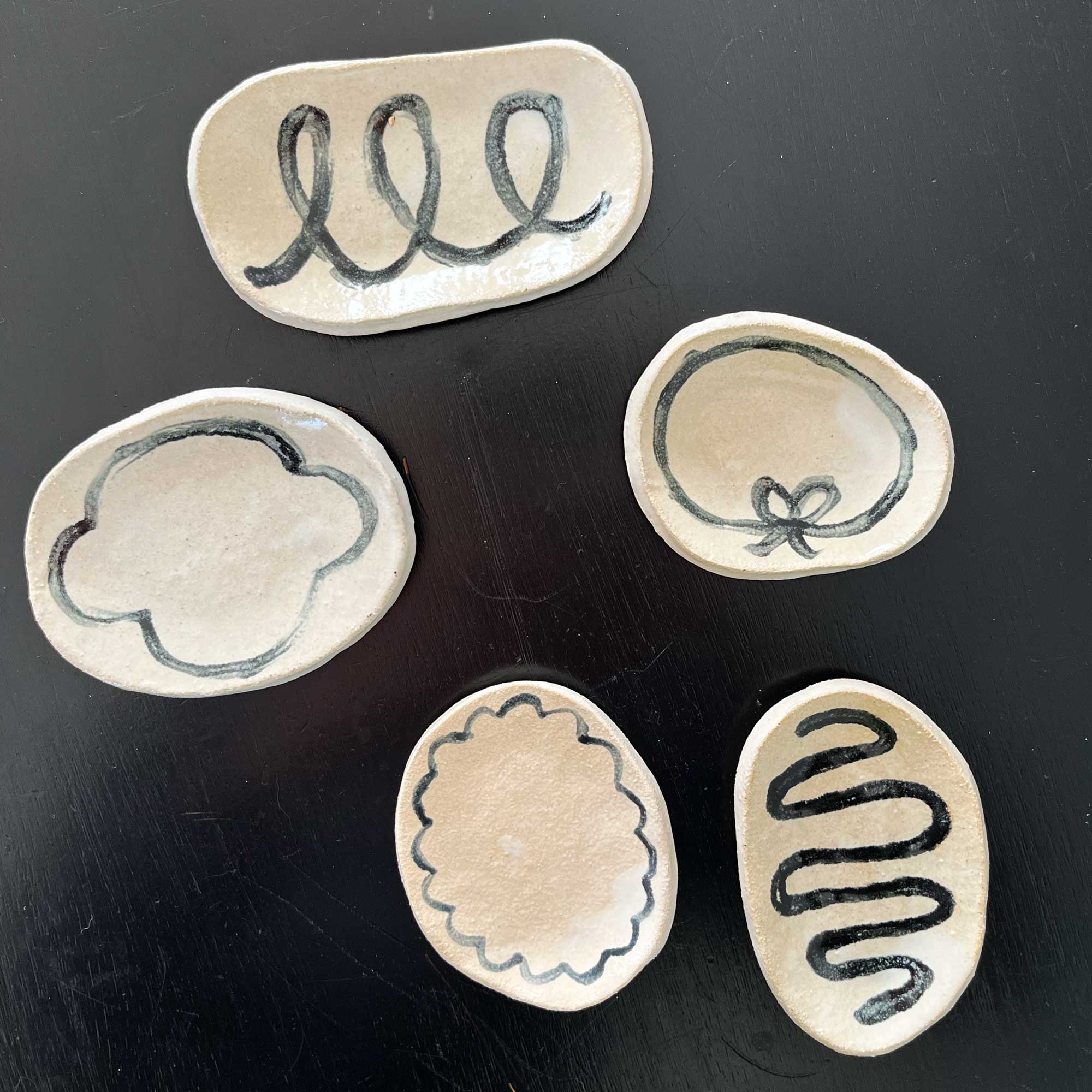 salto-tinytrays2 Tiny Painted Trays - Image 1