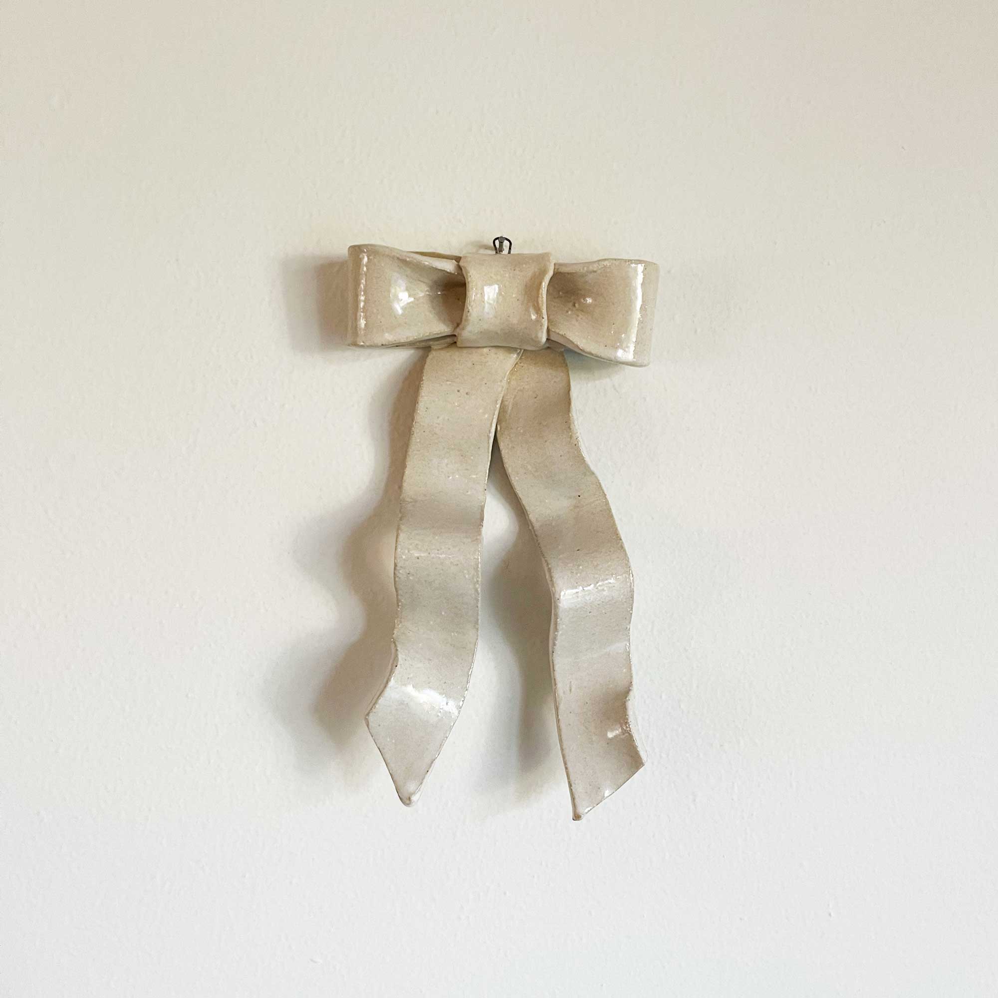 salto-wallbow12a OOPS! Wall Ribbon Bow - Image 1