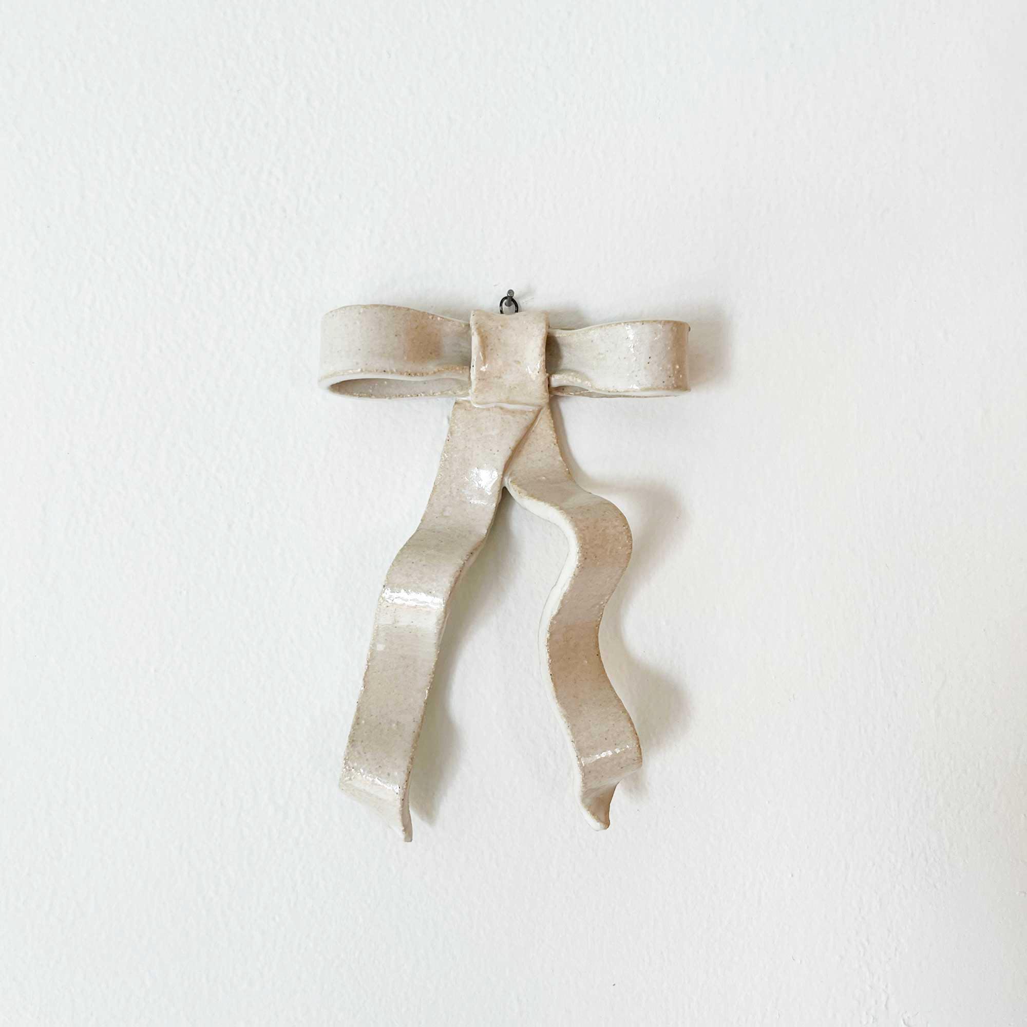 salto-wallbow18a Wall Ribbon Bow #18 - Image 1