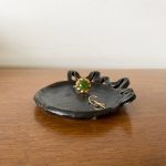 Small Round Tray with Wiggles - Black - Image 3